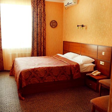 Hotel Dobrodiy Vinnycja Esterno foto