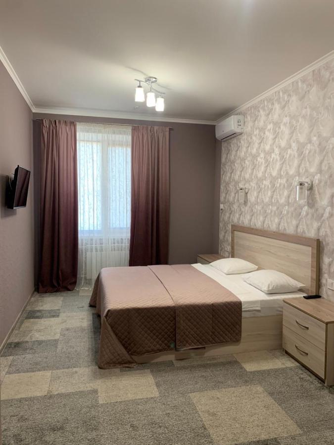 Hotel Dobrodiy Vinnycja Esterno foto