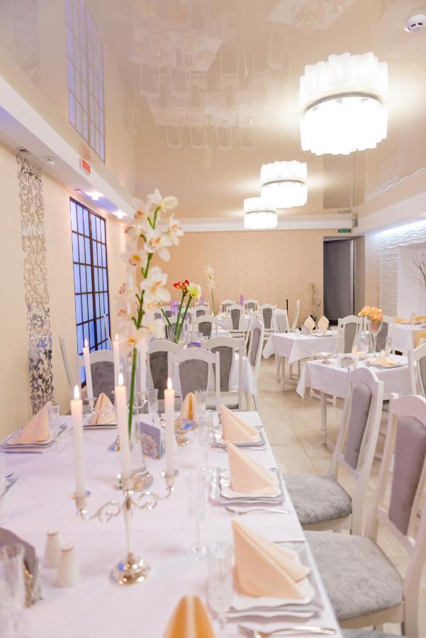 Hotel Dobrodiy Vinnycja Esterno foto
