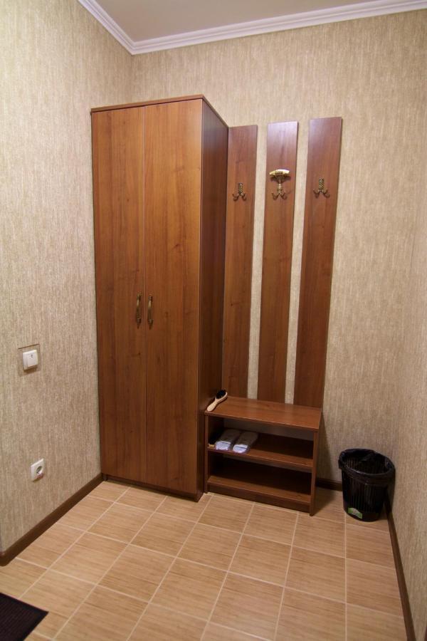 Hotel Dobrodiy Vinnycja Esterno foto